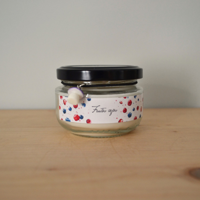 Vela frutos rojos mediana | Vela Artesanal de Soja Vegana