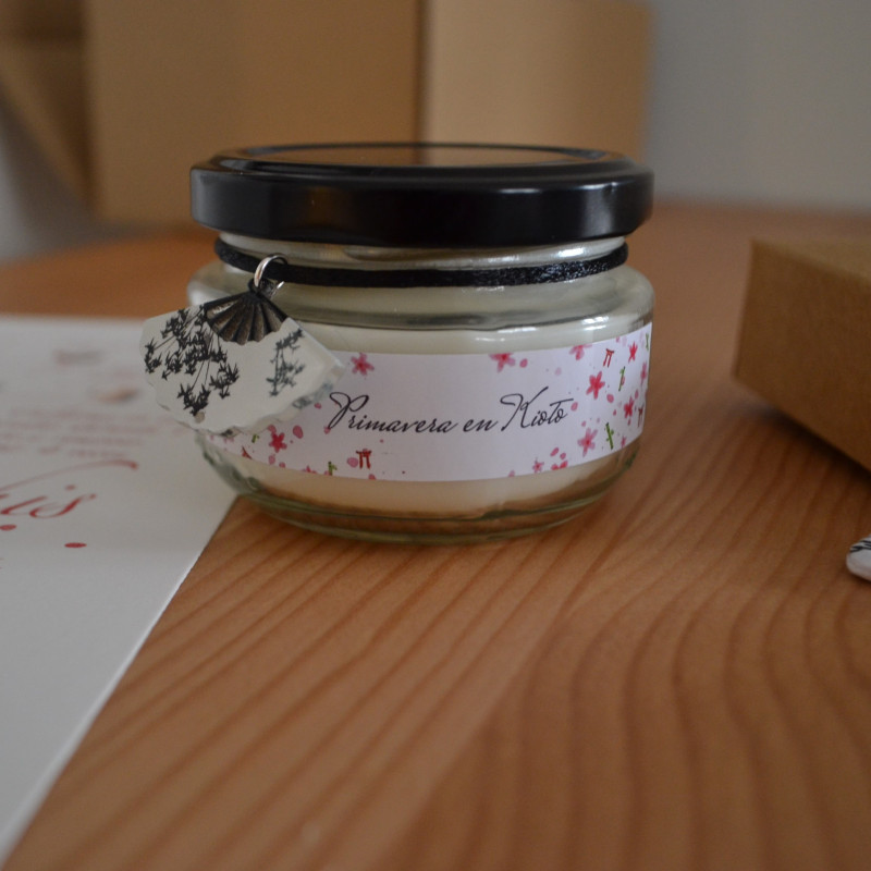 Caja mensual limitada Sakura, Japón| velas, papelería, regalo amantes viajes, Gatos, Japón | Candlely shop