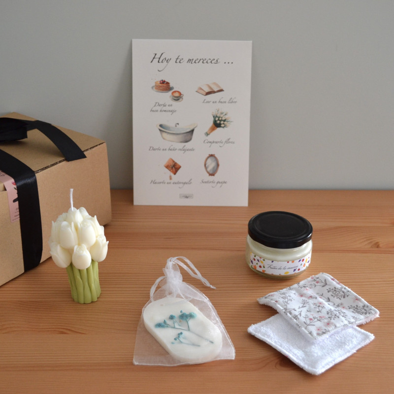 Caja mensual limitada autocuidado, dia de la madre | velas, papelería, regalo madre, mama, autocuidados | Candlely shop