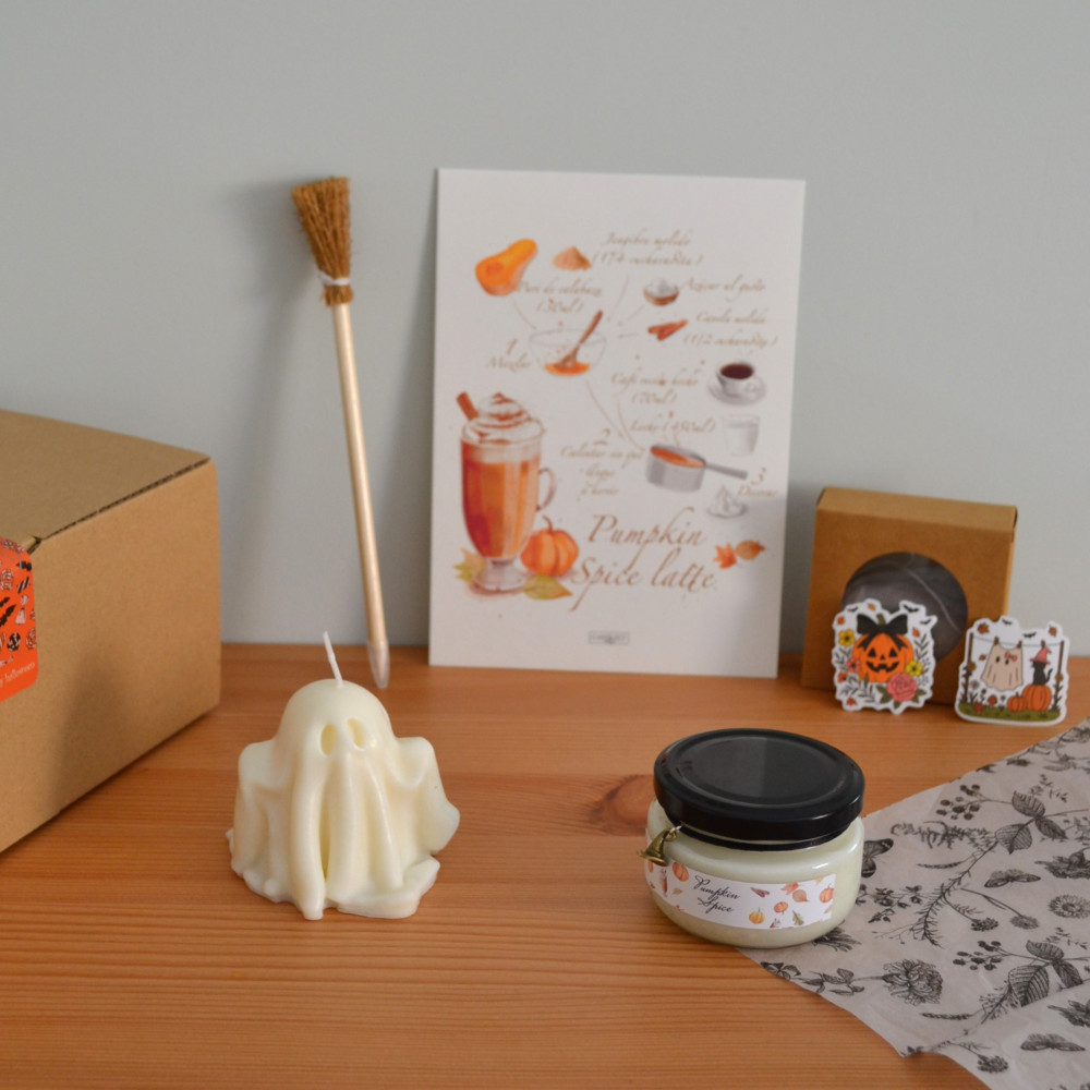 Caja mensual limitada octubre | velas, papelería, regalo original | Candlely shop